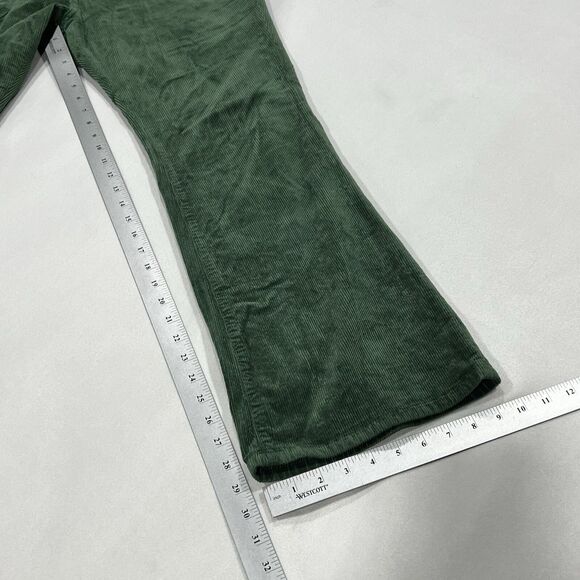 Anthropologie Pilcro Women Green Corduroy Flare Bootcut Leg Pants Size 32P 32X29 - Picture 11 of 12